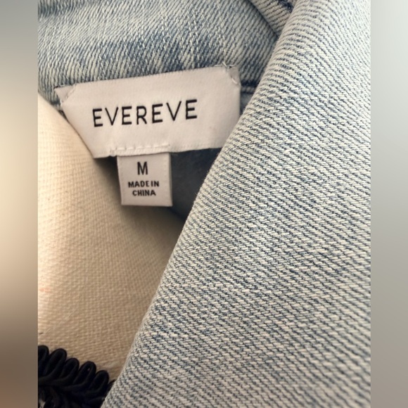 Evereve Light Blue Button Down Shirt - Picture 3 of 3